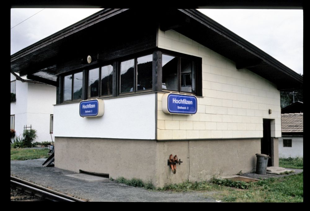 Bahnhof Fur Zwei [1983]